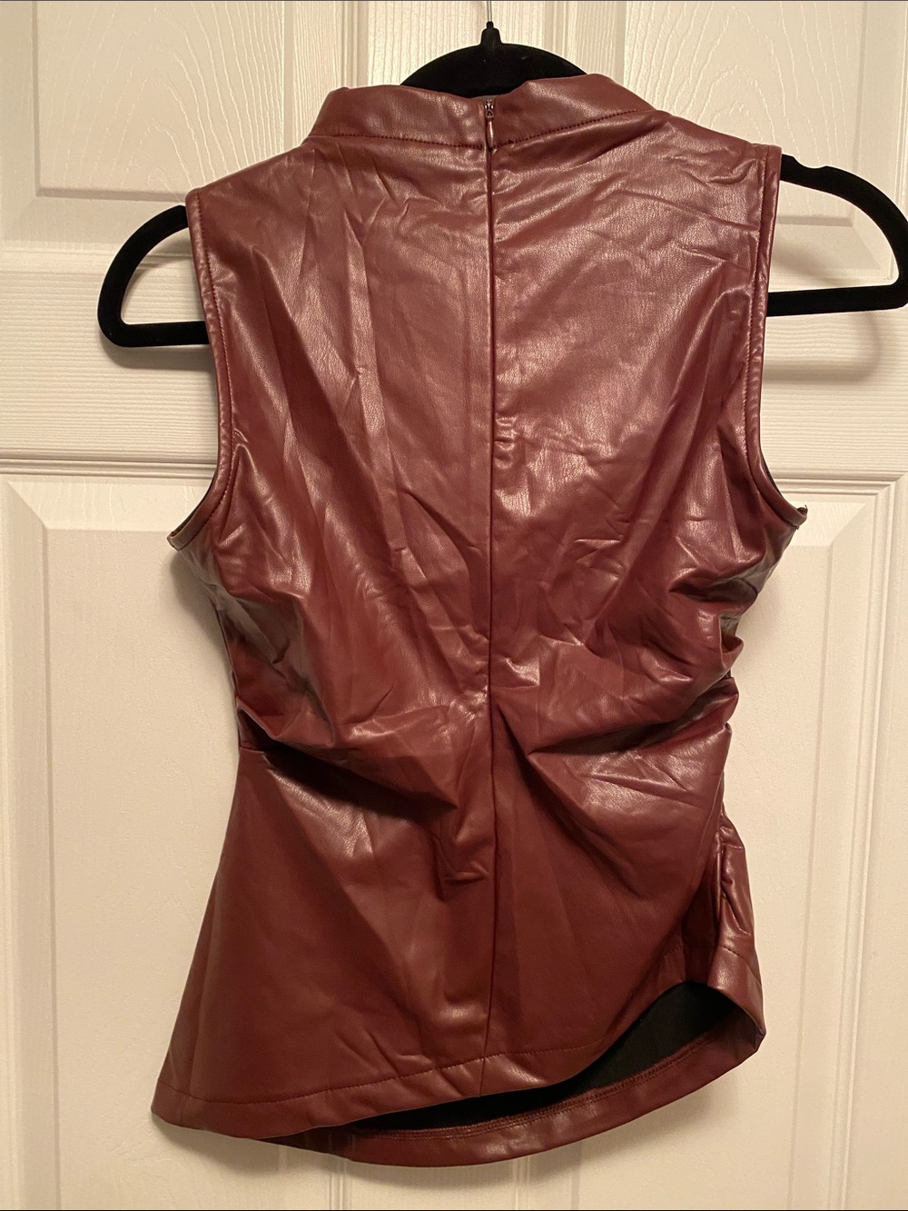 Trendy Queen Sleeveless Faux Leather Mock Neck Asymmetrical Top…size S - Picture 2 of 7